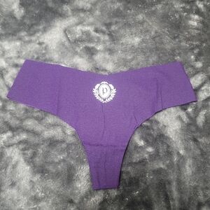 ❤️ Victoria's secret pink HALLOWEEN no show thong panty MEDIUM PURPLE